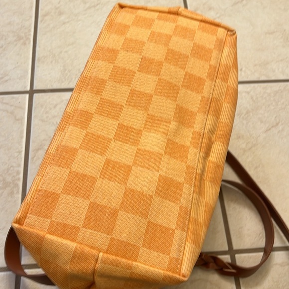 Fun Checkered Bag/Purse - Picture 4 of 5